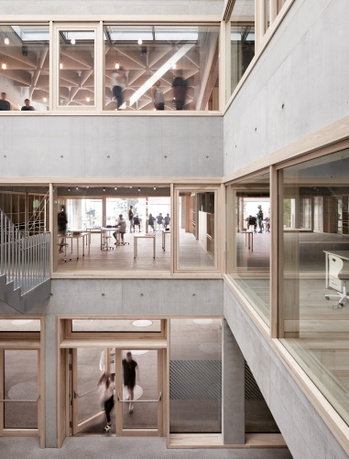 Schule Schendlingen, Bregenz Bauherrschaft: Landeshauptstadt Bregenz Architektur: Arbeitsgemeinschaft Matthias Bär ZT GmbH, Dornbirn (Entwurf), Bernd Riegger ZT GmbH, Dornbirn und Querformat ZT GmbH, Dornbirn Fertigstellung: 2017