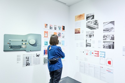 Ausstellung "Bildungsschock" im vai, 2022